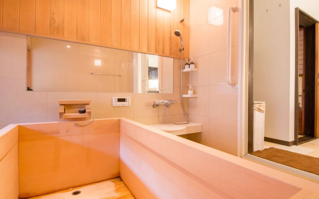 Le Machiya Rokkaku Suite