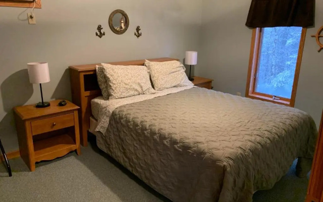 Woodland Lodging