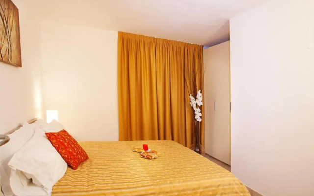 Tremezzo Residence 5-1 of 11 Apartments in An Exclusive Residence by Italian Apartments