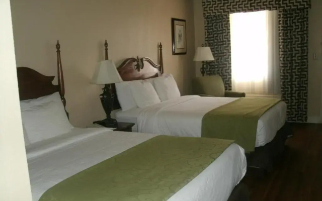 Quality Inn Merry Acres