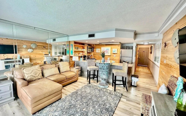 Gulfview I 215