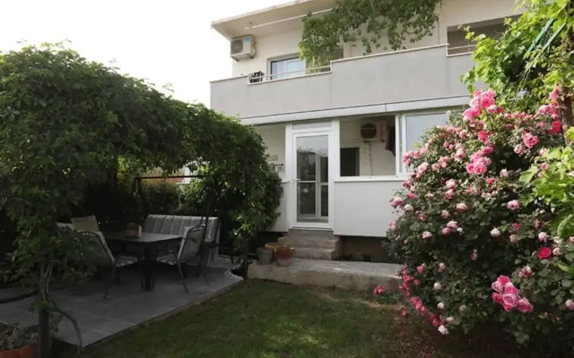 Garden Oasis - Kaštel Lukšić