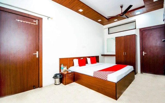 Hotel Mubarak by OYO Rooms