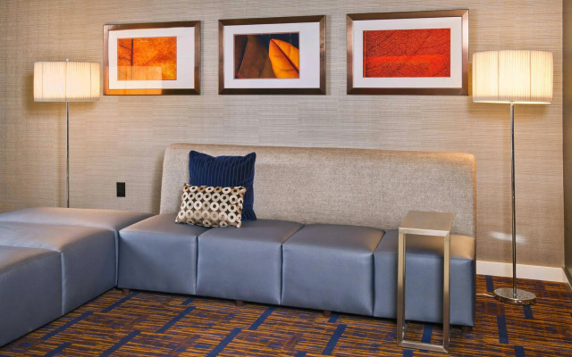 Sonesta Select Tinton Falls Eatontown