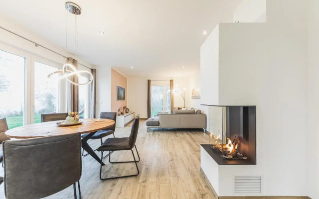 Traumhaftes Ferienhaus mit eigenem Seezugang sowie Sauna und Kamin