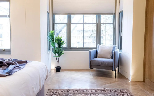 Five Bedroom Near Camden Arts Centre by Bevilla