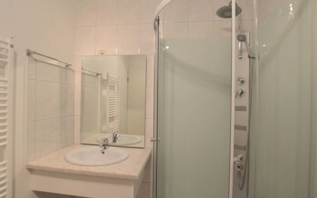 Cozy Holiday Home in Robertville with Sauna