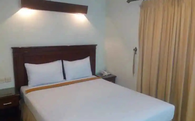 Wisata Hotel