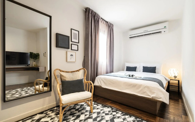 Warm Window Silom - Hostel