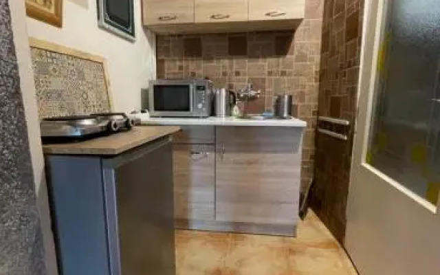 Studio Colonial