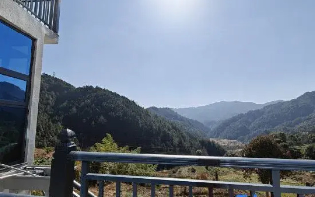 Sanqing Mountain Retreat Rural Secluded Homestay