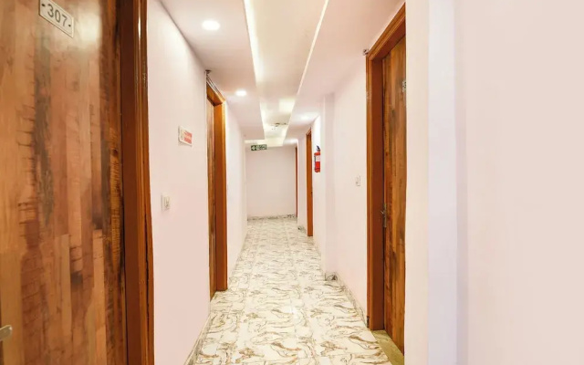 Fabhotel Ak Continental