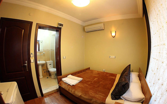 Paradise Hotel