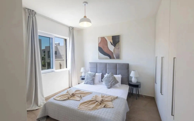 New, 4 Bedroom Villa With Private Pool