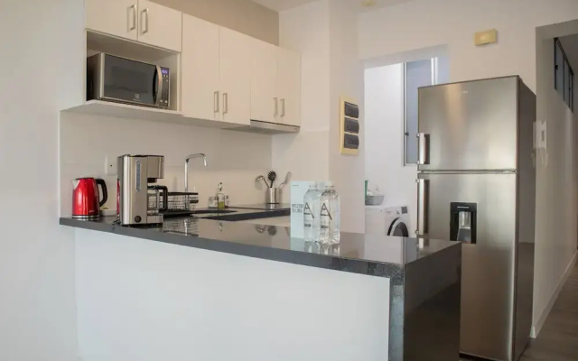w Minimalist 2BR w Balcony in Barranco