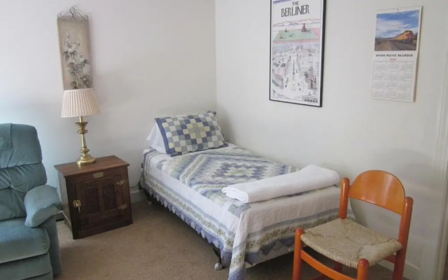 Dodgeton Creek Inn