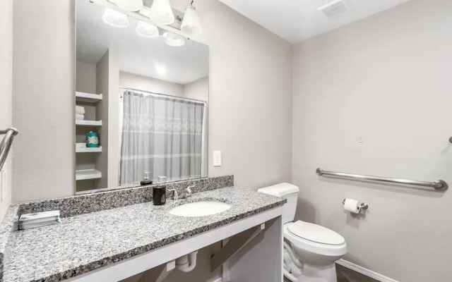 Stonewall Haven - Dual Condos!