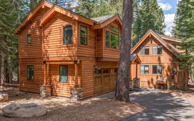 Tahoe Donner House by RedAwning