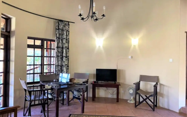 Double Lodge in Natural African Bush - 2111