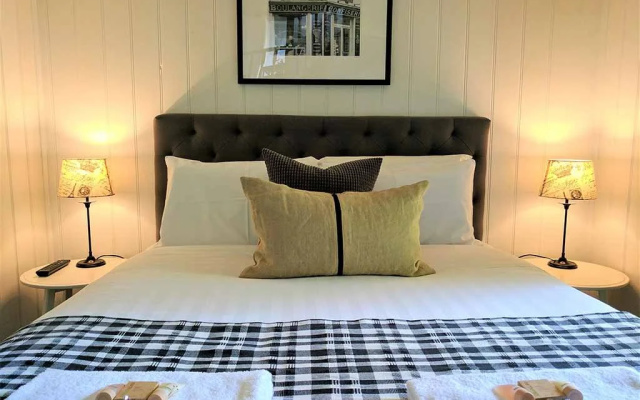 Annie Roe's Luxury Bed & Breakfast