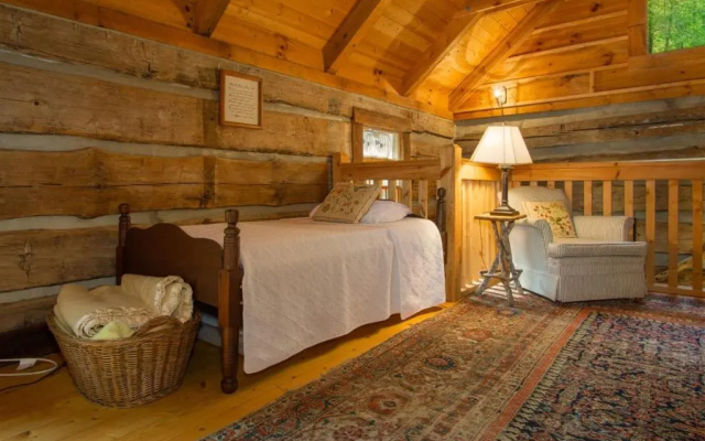 Aunt Babbie s Cabin in Pisgah Forest