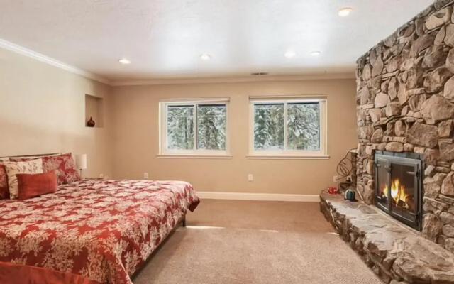 Donner Lake Delight