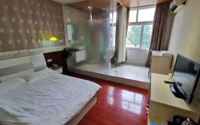 Ningbo 365 Days Hotel