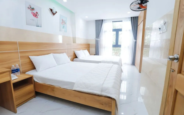Luxury Hotel