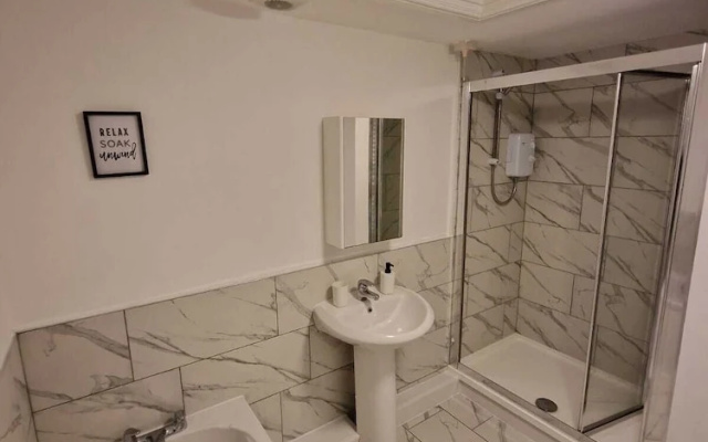 Remarkable 1-bed Apartment in Gateshead