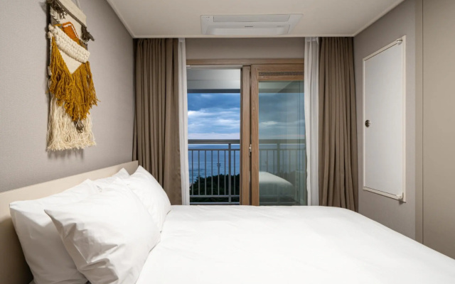 Ocean Suite 1 Bedroom Apartment