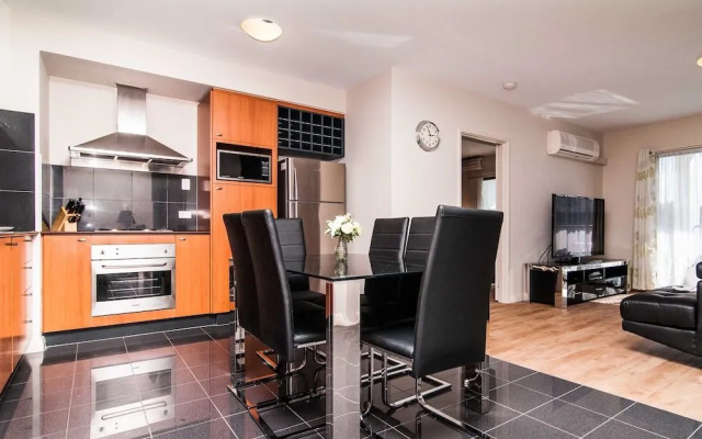 West Perth Luxury Apartment