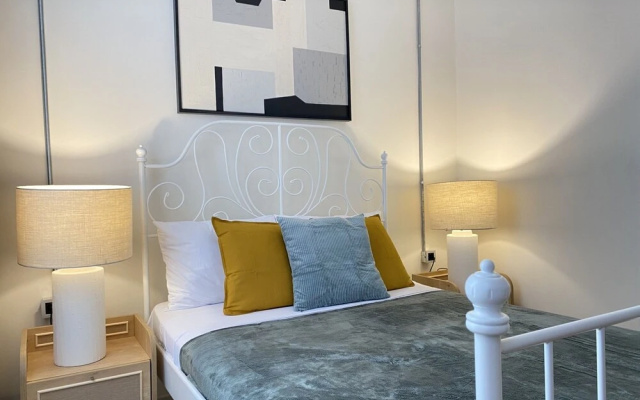 Chic Flat 5 min to Galata Tower in Istiklal Ave