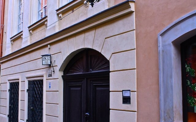 Отель Old Town Snug Польша, Варшава - отзывы, цены и фото номеров - забронировать отель Old Town Snug онлайн вид на фасад