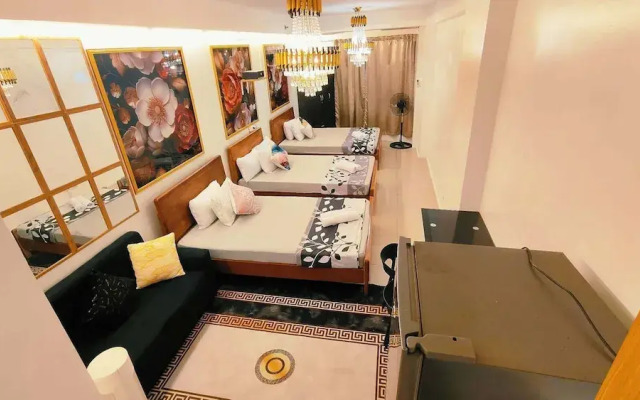 The Royal Bloom Room-1409TowerA