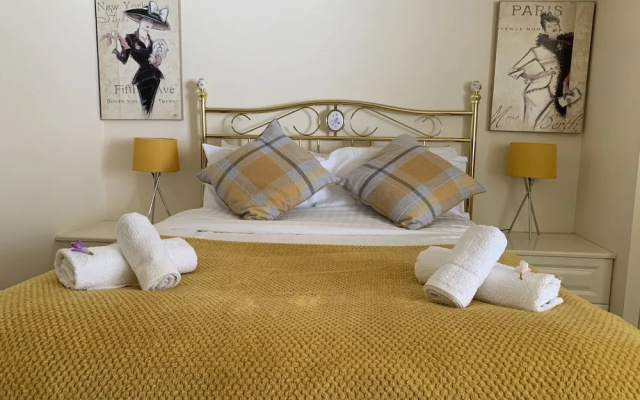 Plas Maenan Country House