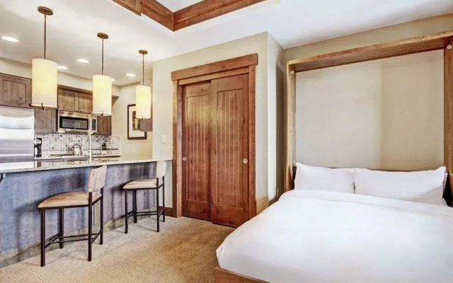 One Ski Hill Place S8212