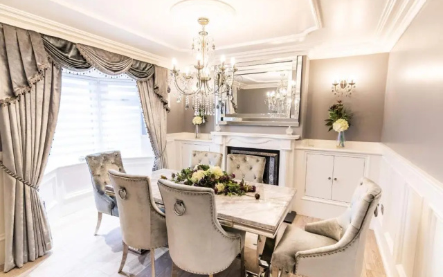 Stunningly Refurbished 1 bed Home on the N/e Coast