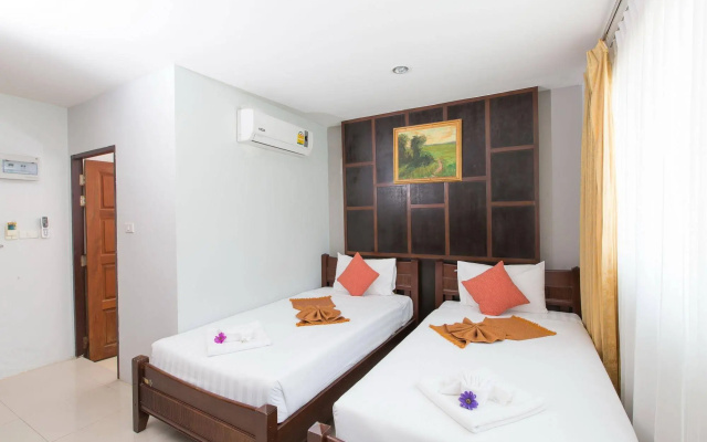Time Out Hotel Beach Front