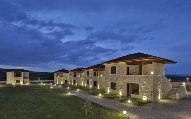 Elevres Stone House Hotel вид на фасад