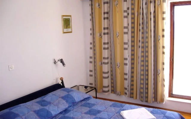 Apartments Lada