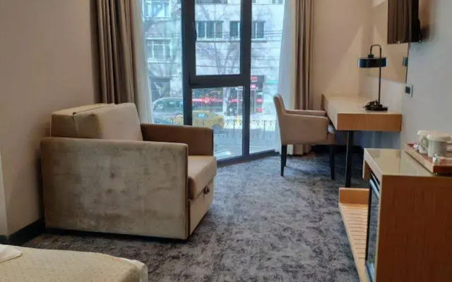 Triada Hotel Karakoy