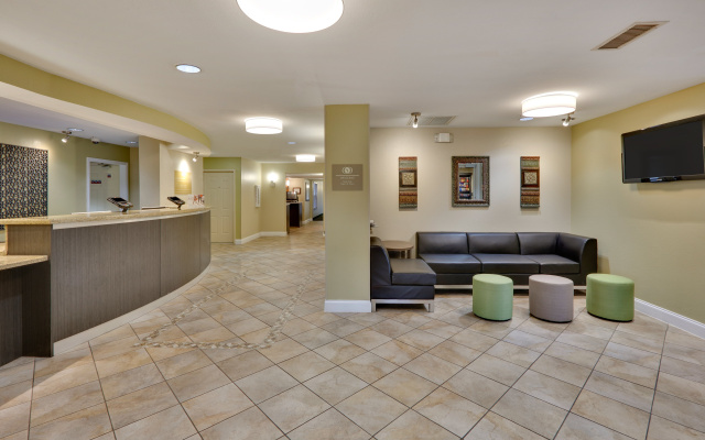 Candlewood Suites Market Center by IHG