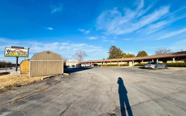Random Lake Motel (RLM)