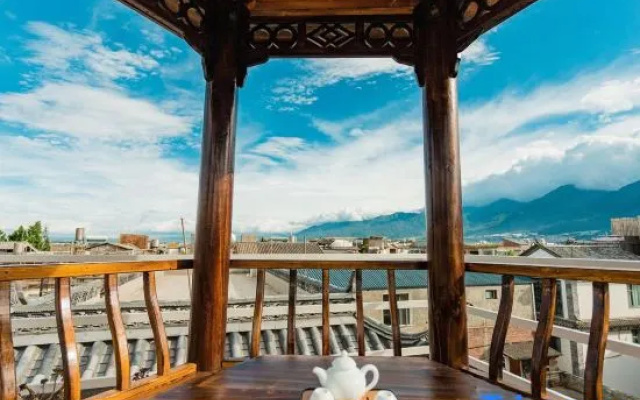 Lianhua Inn