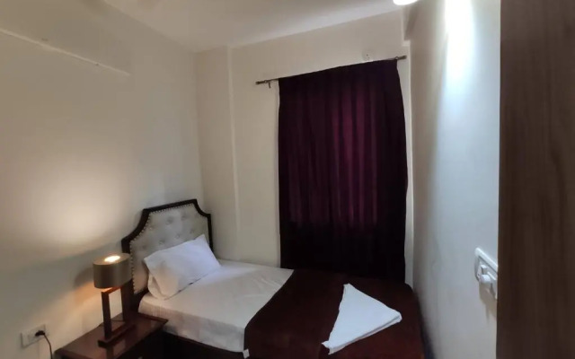 Zebra Suites - Carnation