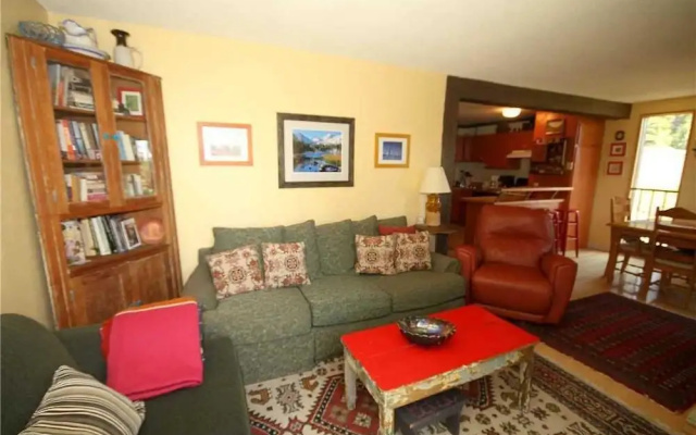 Mammoth Ski & Racquet Club #54