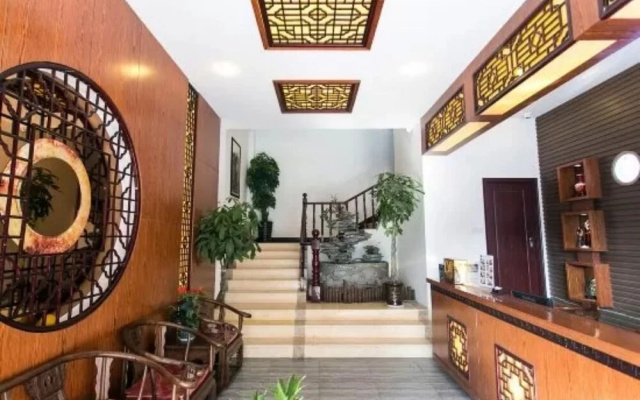Yifangju Renwen Hotel