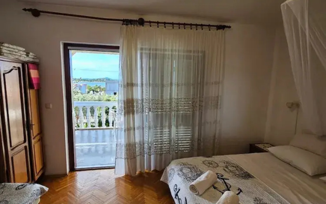 Studio in Tribunj Near Bristak Beach