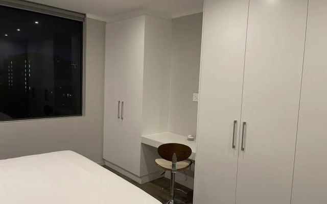 Sandton Smart Apartment Eleven