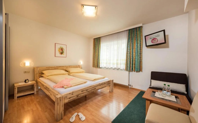 Hotel Alpenhof